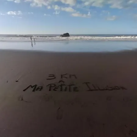 Ma Petite Illusion,sunset,ocean View شقة